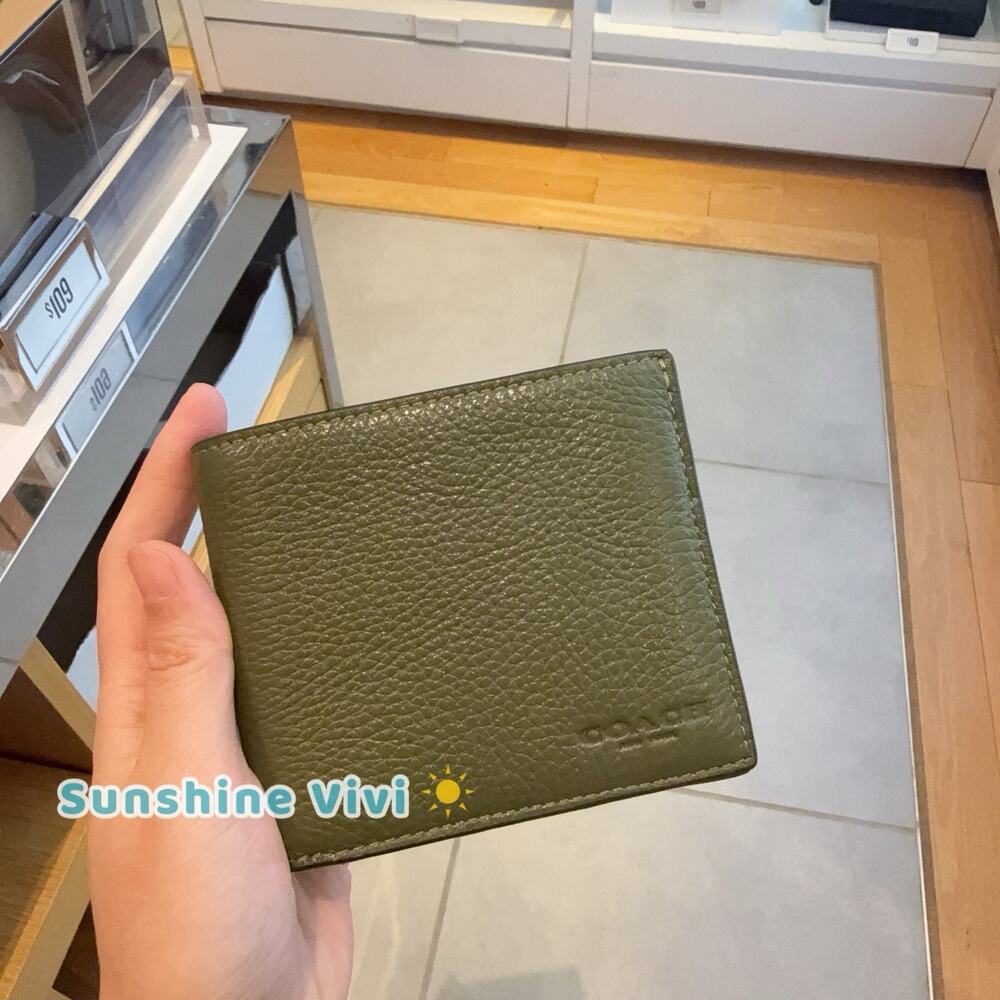 NWT Coach Men Id Billfold Wallet CFG61 Refined pebble leather Olive